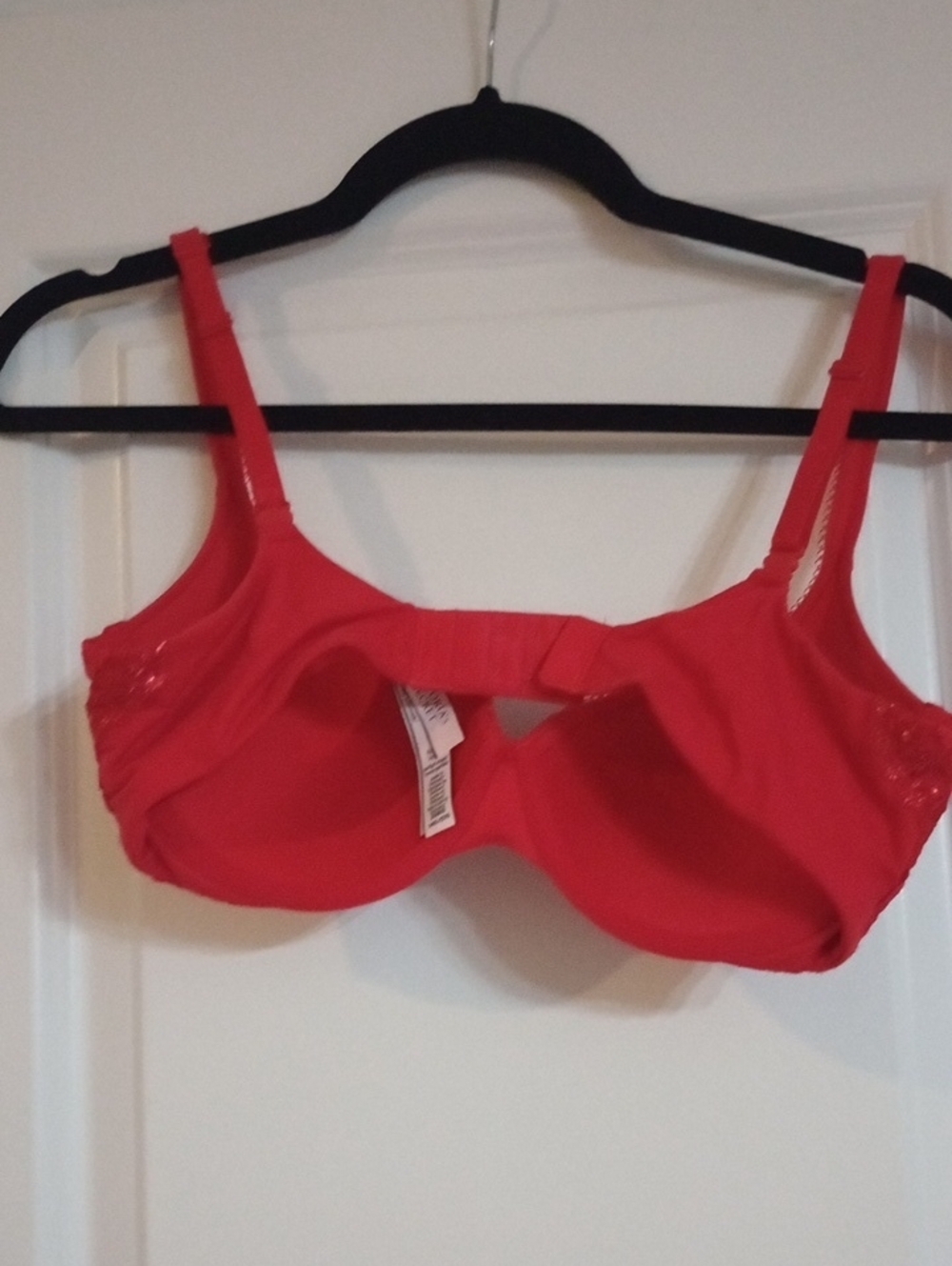 Victoria's Secret Red Lace  Bra - Picture 4 of 4